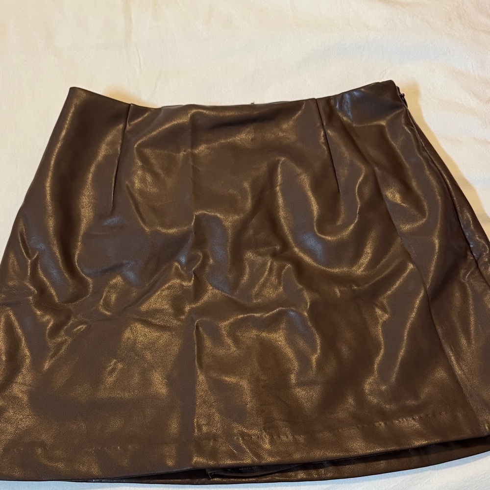 Elegant Brown Leather Skirt